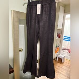 NWT Large Dance & Marvel Textured Dark Pants